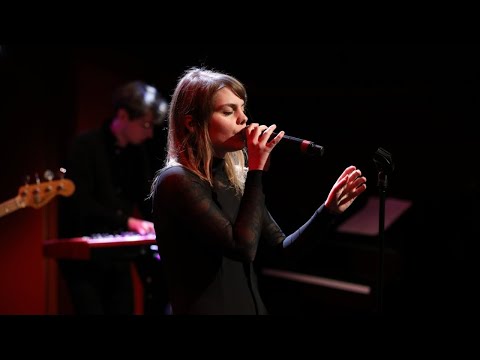 Coeur de Pirate - Somnanbule (LIVE) Le Grand Studio RTL
