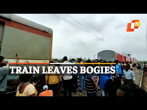 Train Bogies Get Separated; Chose Shave For Passengers