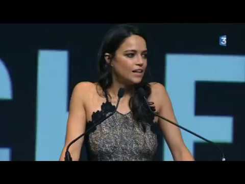 DEAUVILLE hommage a Michelle Rodriguez, Benjamin Biolay, films en compétition et OFF-COURTS