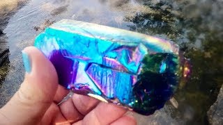 REAL RAINBOW GEMSTONE FOUND  IN BUBBLING UNDERGROUND SEA....