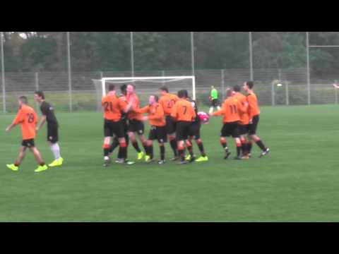 25 okt 2014 DOVO B1 - VV De Meern B1 com 1-2 Doelpunt Abel