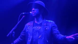 She wants revenge. She loves me, she loves me not.