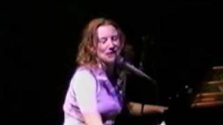 Tori Amos Beauty Queen / Horses Live