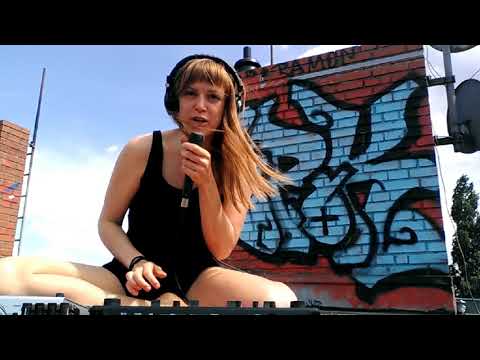 LISAHOLIC - EIGENMARKE UTERUS