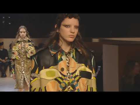 Givenchy women's autumn winter 2016-17 fashion show