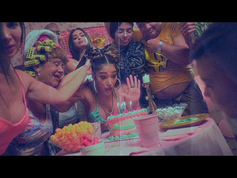 FARIANA - La Torta 🎂🍑 (Video Oficial)