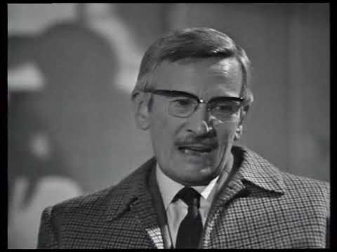 4 1 Maigret   Il pazzo di Bergerac    s4e1   1 puntata   1972