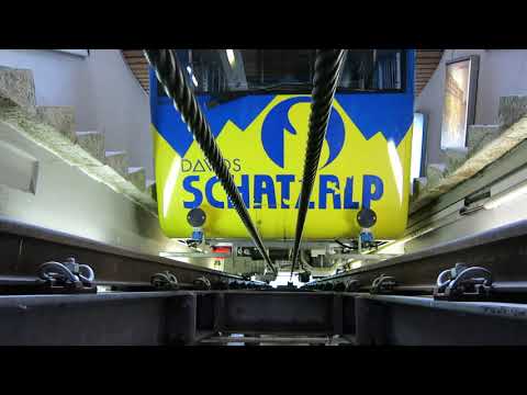 Standseilbahn 7270.01 Davos Schatzalp - Wagen fährt ab - funicular Switzerland - Schatzalpbahn