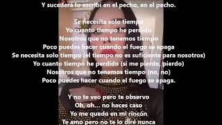 Nudi nel letto (Desnudos en la cama)  Random  Lyrics Español