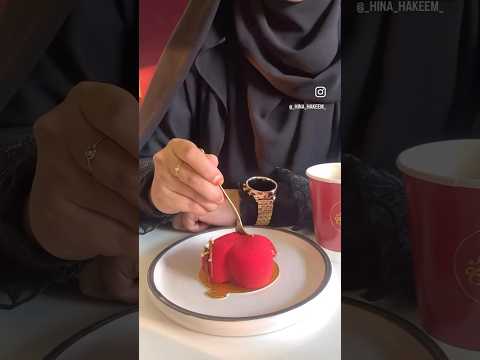 How my mind sounds like when I get to go to cute cake shops