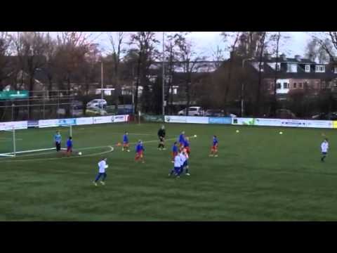 Kopbal Mika  BVCB E1