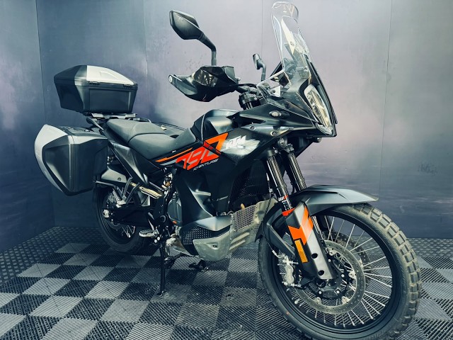 790 ADVENTURE