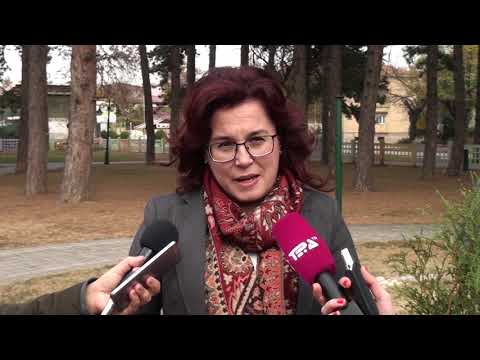 Tv Tera Bitola  Tomovska zasadi drvce vo Aleata na dobitnite na nagradata za zivotno delo 05 11