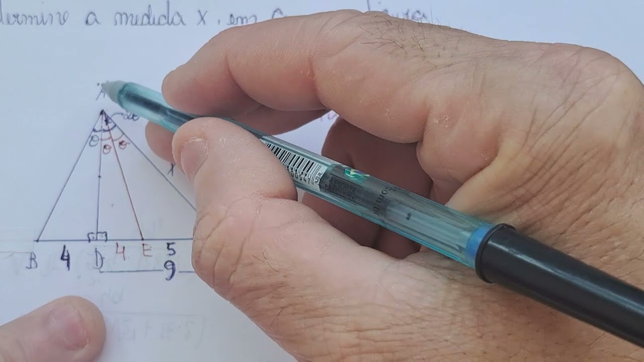 QUESTÃO LINDA DE TRIÂNGULO COM VÁRIAS PROPRIEDADES.