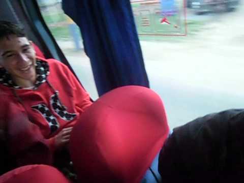 videos do onibus indo pra Olesc 2012