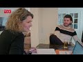 "Waar bemoeit die kraamvrouw zich mee!"