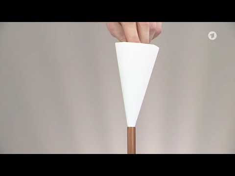 Was ist hilfreich, um ein Rohr per Hand rund zu biegen, ohne dass es knickt?