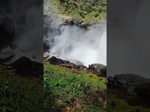 tours a la cascada