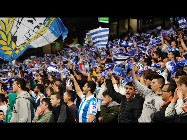 Vídeo relacionado con Gora Erreala Afición Real Sociedad San Sebastián Camiseta Manga Raglan