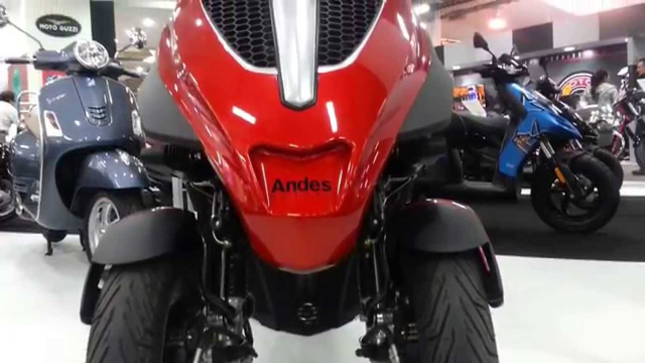 2015 Piaggio MP3 Yourban 300 Caracteristicas Precio Colombia Walkaround