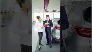 Carro elétrico economiza ou vira prejuízo na revenda?