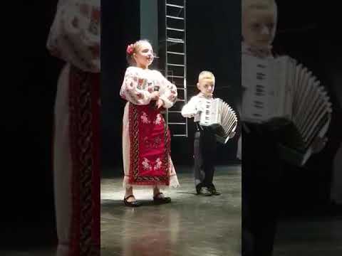 Aiana Maria Rada ~ Trandafir crescut în iarbă & Moare lumea mor și eu