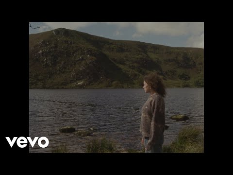 Niamh Bury - Budapest