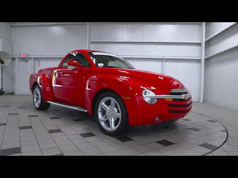 P4985 04 Chevrolet SSR   Red