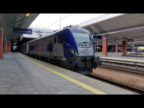 Odjazd pociągu IC 3700 Ślązak z stacji Kraków Główny