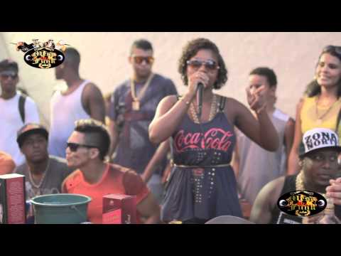 MESA DE FUNK - MC GRAZI - MEDLEY O VÍDEO MAIS EMOCIONANTE DA MESA ( MESA DE FUNK HD )