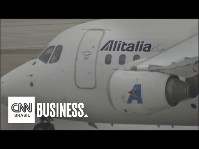 Empresa italiana Alitalia suspende venda de passagens aéreas e será fechada | CNN Novo Dia