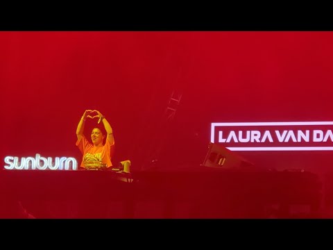 Laura Van Dam live at Sunburn Kolkata 2023