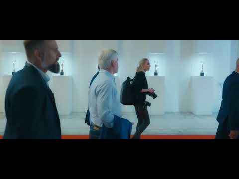 ⎠57th KVIFF⎛ Moment of the Day: Petr Pavel is going to see the film Restore Point