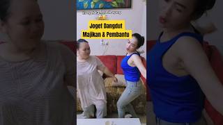 Download lagu Joget Dangdut | Majikan Dan RT | Gara-gara Sebotol Minuman ( Revina Alvira )tiktok: momikey #dance mp3