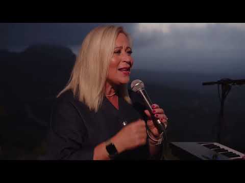 Peaceful Worship 4:  Worship Wednesday in the mountain with Lou & Nathan Fellingham