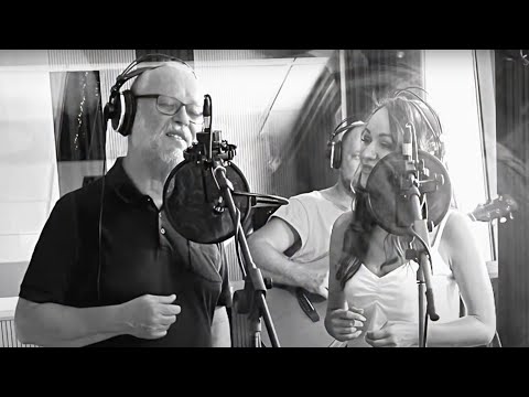 Vašo Patejdl a Martina Comisso hovoria o spoločnej piesni Voňavky dievčat