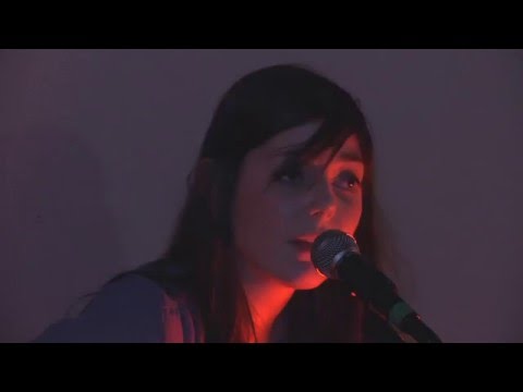 Monica Heldal entertains a packed Chapter 1 Cafe Sessions