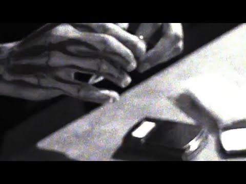 id13 - Emigrant (Official Music Video) 