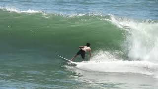 The rights always right! Surfing El Salvador with Lucca Barbieri