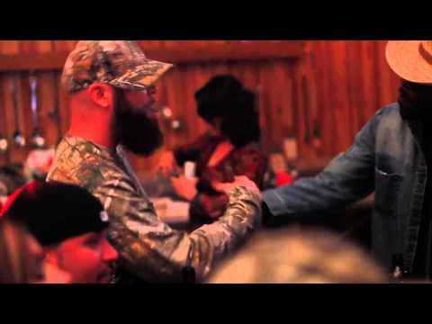 SOUTHERN COUNTRY MUZIK - SHINDIGGIN FT MO BEATZ PROD BY MO BEATZ