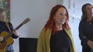 The Bluebettes - Trees heeft een Canadees