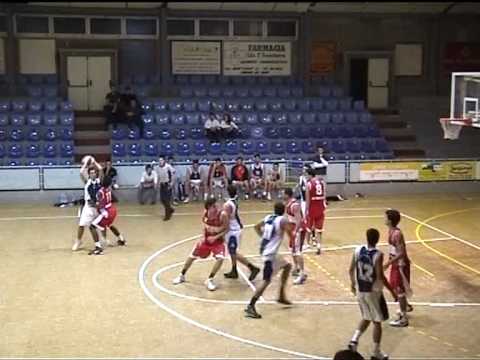 UER Pineda 60 - 64 CB Santa Coloma (1/3)