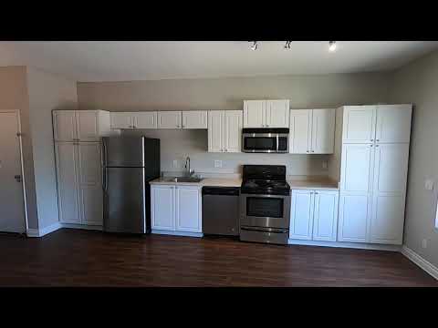 PL8876 - Modern Canoga Park Apartment For Lease!