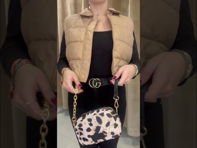 Vídeo relacionado con Aucuu Crossbody Bolso de Pana, Bolsos Bandolera Moda Bolso para Mujer, Bolsos Cruzados con Cremallera, Crossbody Bolsos con Correa Ajustable, Múltiples Bolsillo, para Compras Colegio Trabajar Viajar