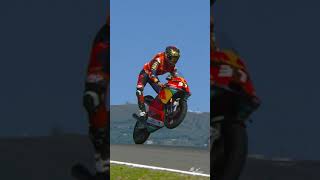 Download lagu Jump Pedro Acosta selebrasi juara dunia moto3 #shorts mp3