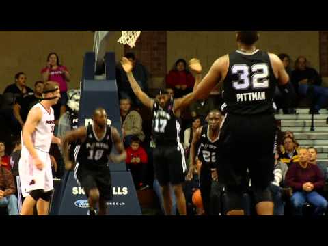 Play of the Game: February 21, 2014: Toros Fells and Simmons Align for Fast-Paced Action