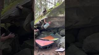 Video thumbnail of Minisex Roof, 7c (short). Magic Wood