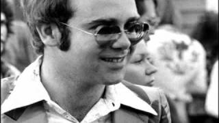 Elton John- Chloe Live in 1982 (RARE)