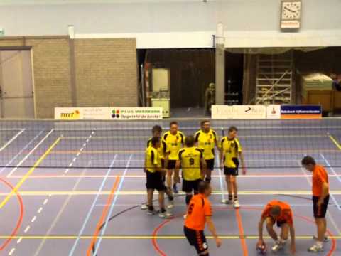 Volley Meerkerk'95 verpulvert Vedo'70