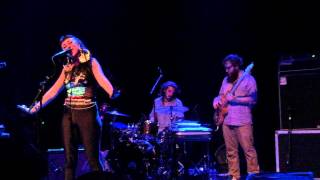 &quot;The World it Softly Lulls&quot; - Hiatus Kaiyote @ The Gramercy Theater